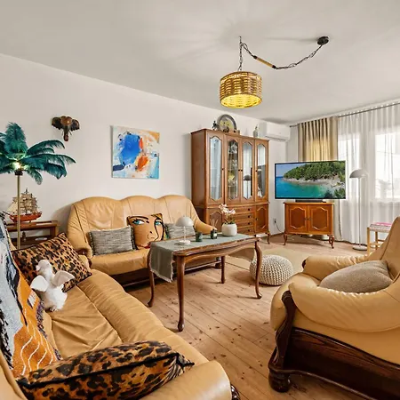 Gortanova Bay Maisonette بولا