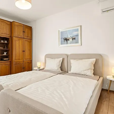 Gortanova Bay Maisonette بولا